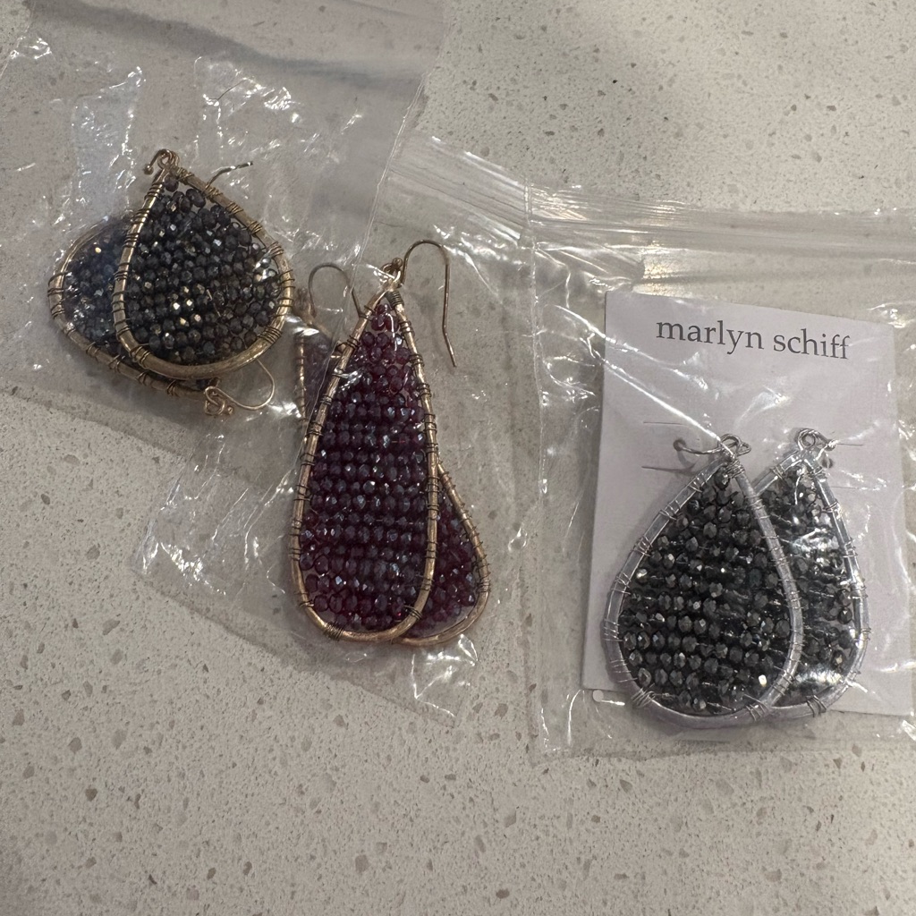 3 Of The Marlyn Schiff Long Teardrop Earrings With Crystal Beads New 28$